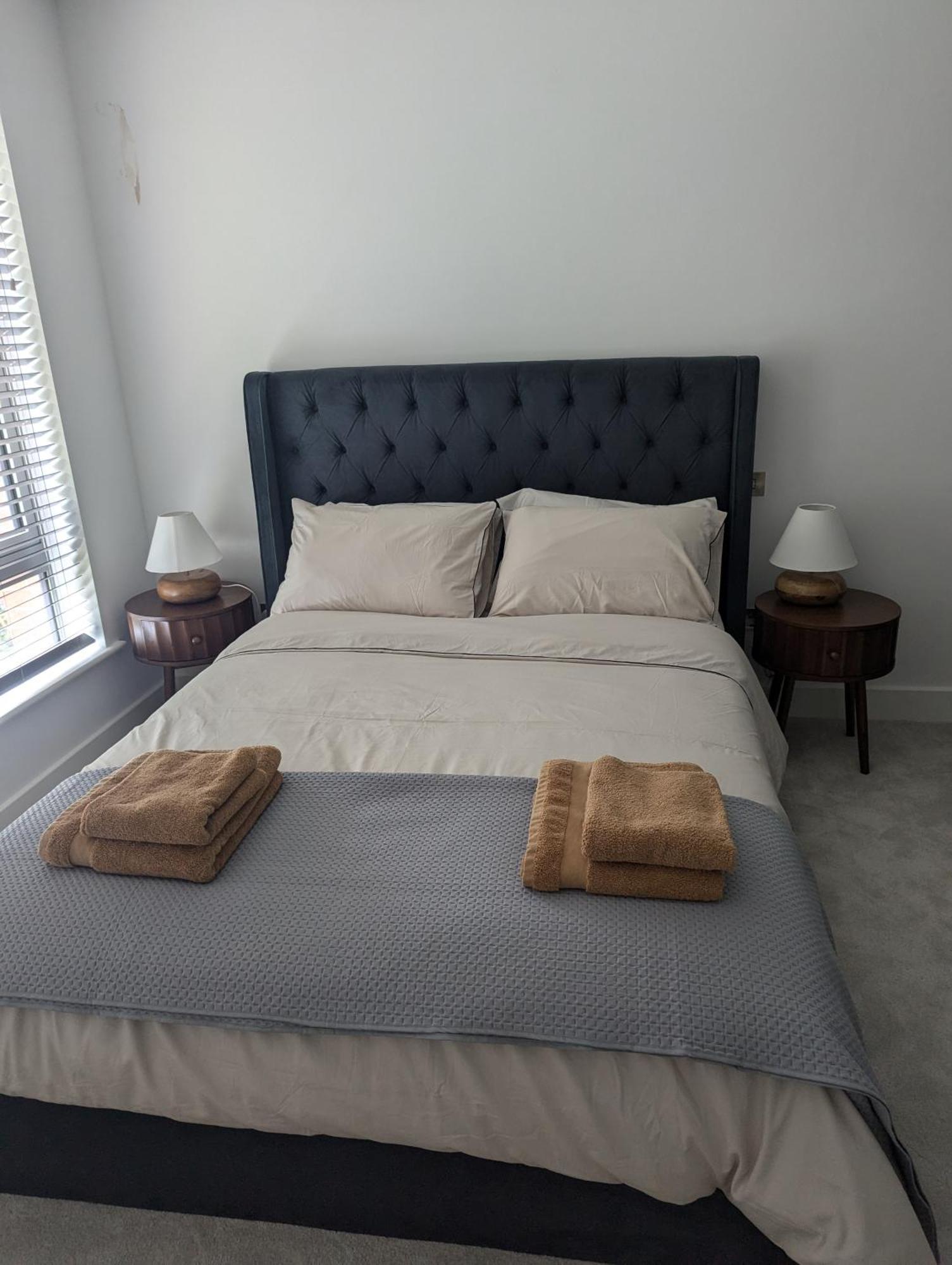 Luxury Harrogate City Centre Apartment With Free Parking Esterno foto